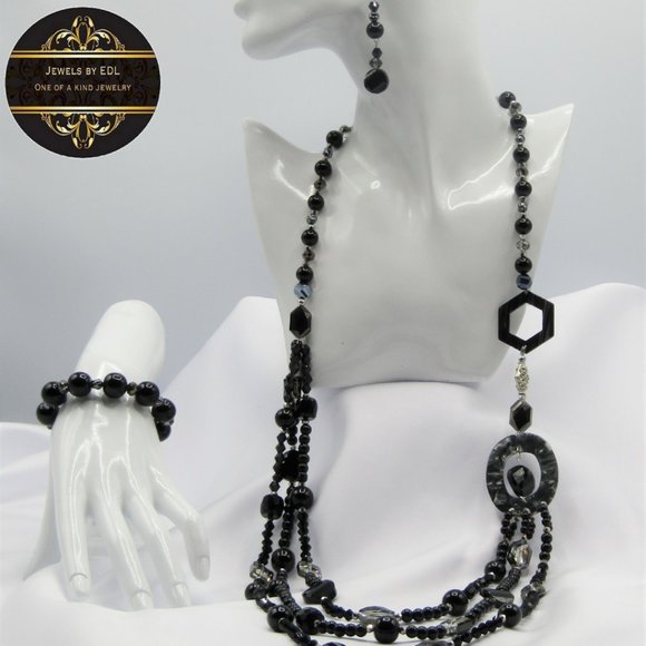 THE EMPRESS In BLACK Beaded Jewelry Set - Picture 1 of 7